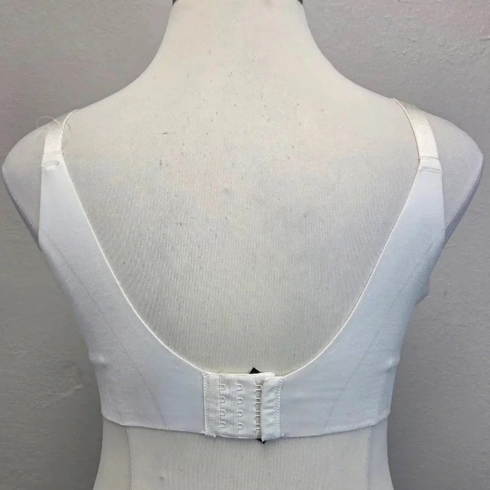 Soma Cream Smoothing Bra - Size 38DDD